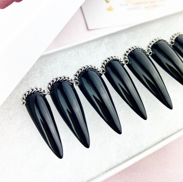 Load image into Gallery viewer, "Chain Obsessed" Black Glossy - illuminatebyliana