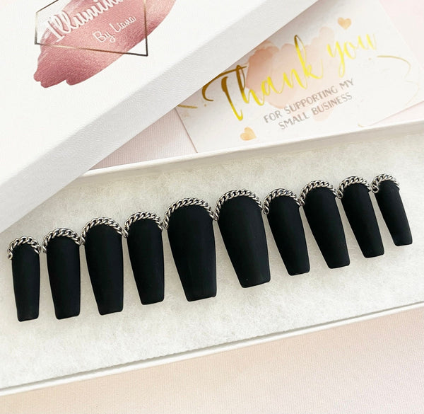 Load image into Gallery viewer, "Chain Obsessed" Black Matte - illuminatebyliana