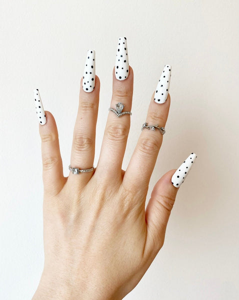 Load image into Gallery viewer, "Polka Dot Me" - illuminatebyliana