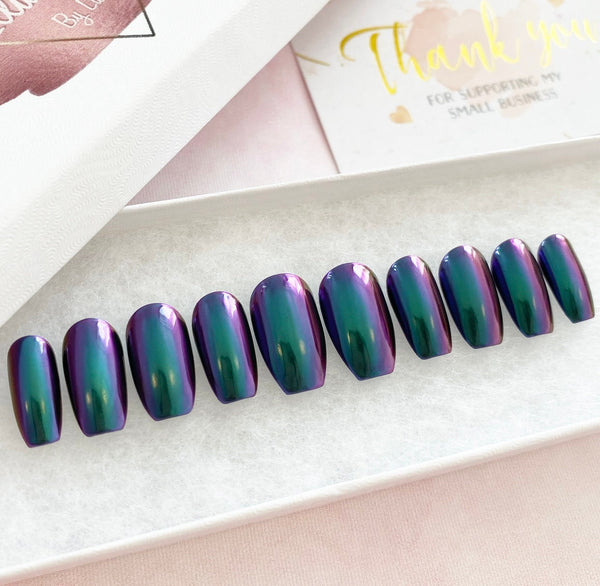 Load image into Gallery viewer, "Mirror On The Wall" Holographic Chameleon Chrome - illuminatebyliana