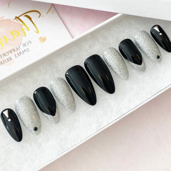 Load image into Gallery viewer, "Glitter French" Black & Silver - illuminatebyliana