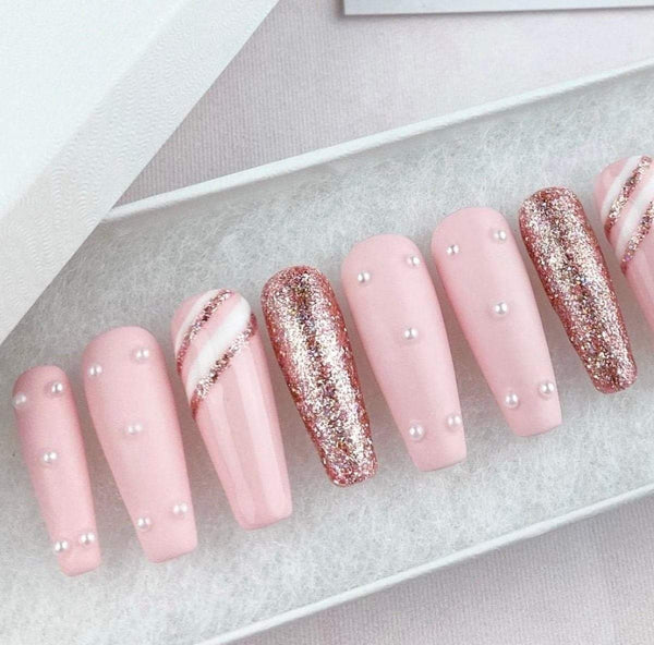 Load image into Gallery viewer, "Baby Take A Pearl" - illuminatebyliana