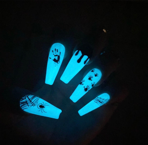 Load image into Gallery viewer, "Spook Me Up" Glow In The Dark - illuminatebyliana