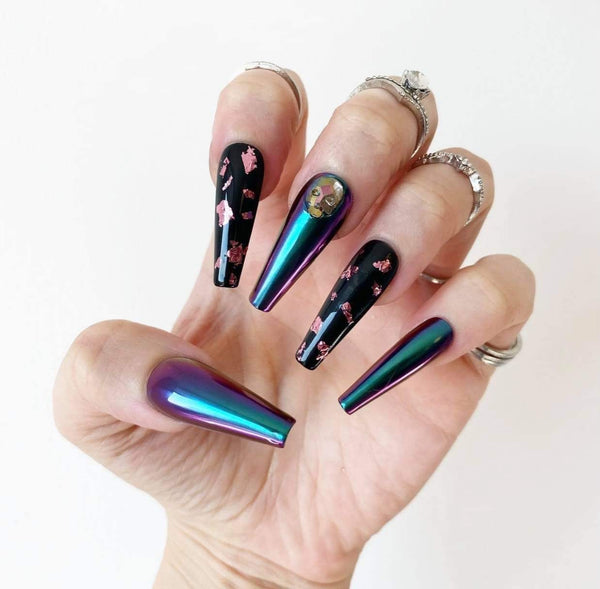 Load image into Gallery viewer, "Skull But Pretty" with 3D Skull & Gold Leaf - illuminatebyliana