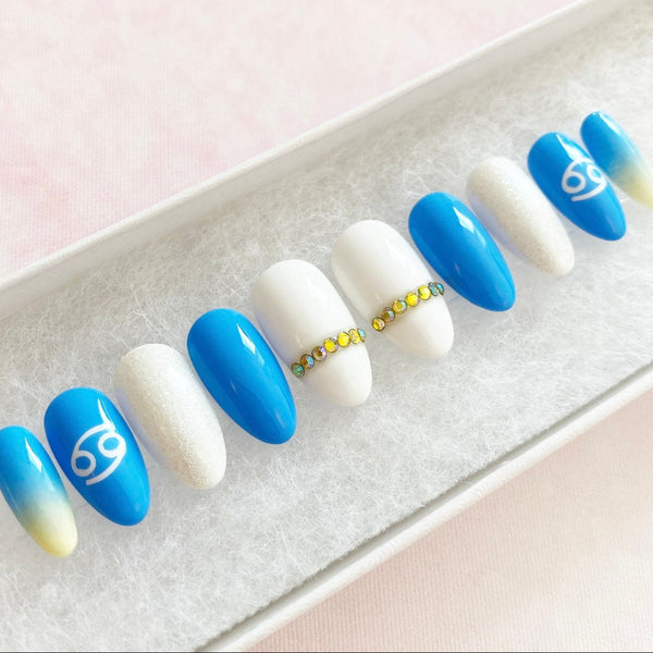 Load image into Gallery viewer, "Cancer Zodiac" Nails - illuminatebyliana