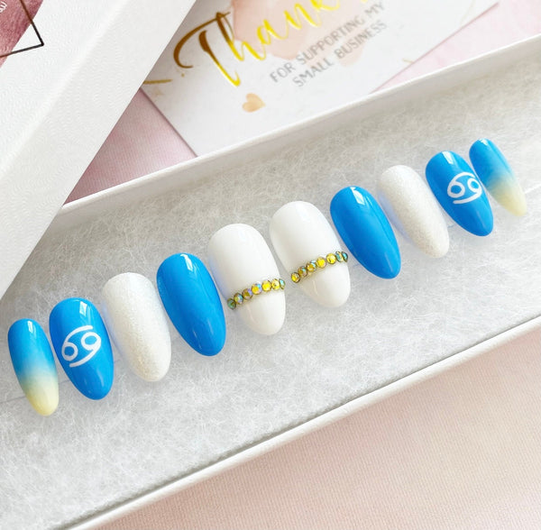 Load image into Gallery viewer, "Cancer Zodiac" Nails - illuminatebyliana