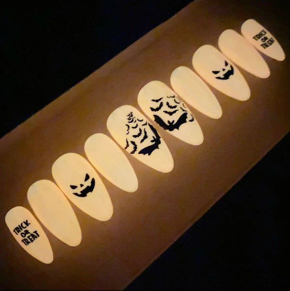 Load image into Gallery viewer, "Trick Or Treat" Halloween Glow In The Dark Orange - illuminatebyliana