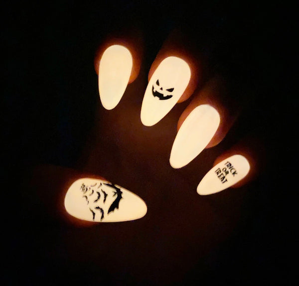 Load image into Gallery viewer, "Trick Or Treat" Halloween Glow In The Dark Orange - illuminatebyliana