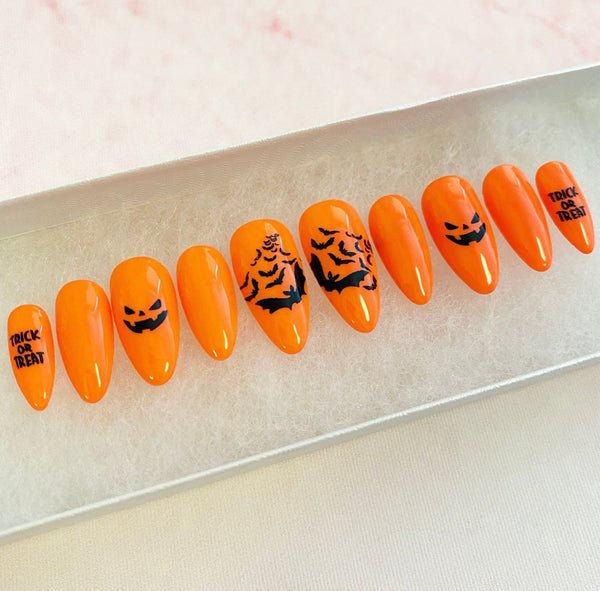 Load image into Gallery viewer, "Trick Or Treat" Halloween Glow In The Dark Orange - illuminatebyliana