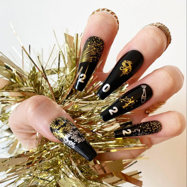 Load image into Gallery viewer, "Midnight Kiss" New Year Holiday Nails - illuminatebyliana