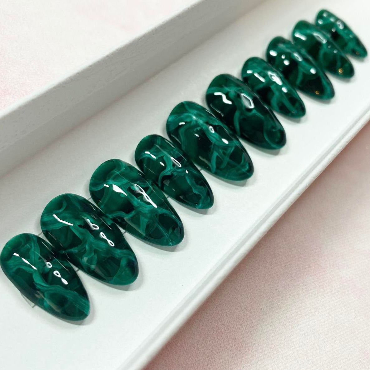Emerald Green Press-On Nails. Salon-Quality. Hand-Painted. – Illuminate ... Emerald Green Press-On Nails. Salon-Quality. Hand-Painted. – Illuminate ...