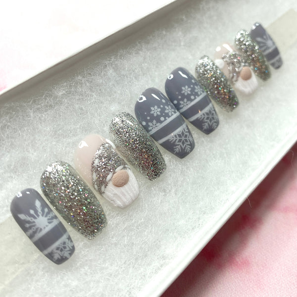 Load image into Gallery viewer, &quot;Frosty Little Friend&quot;
