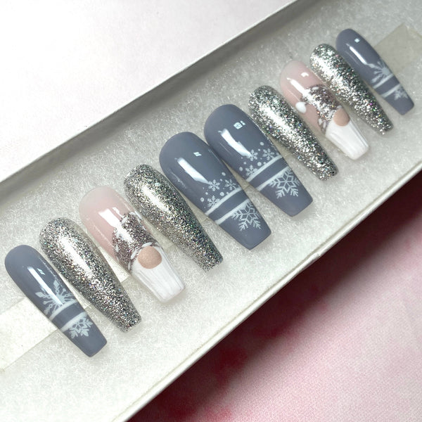 Load image into Gallery viewer, &quot;Frosty Little Friend&quot;
