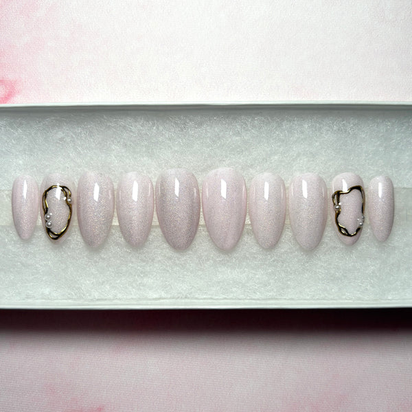 Load image into Gallery viewer, "Pearl Halo"
