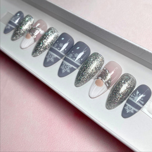 Load image into Gallery viewer, &quot;Frosty Little Friend&quot;
